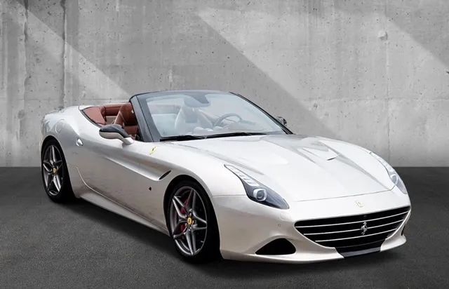 ferrari california t w Twojej okolicy? Sprawdź kategorię