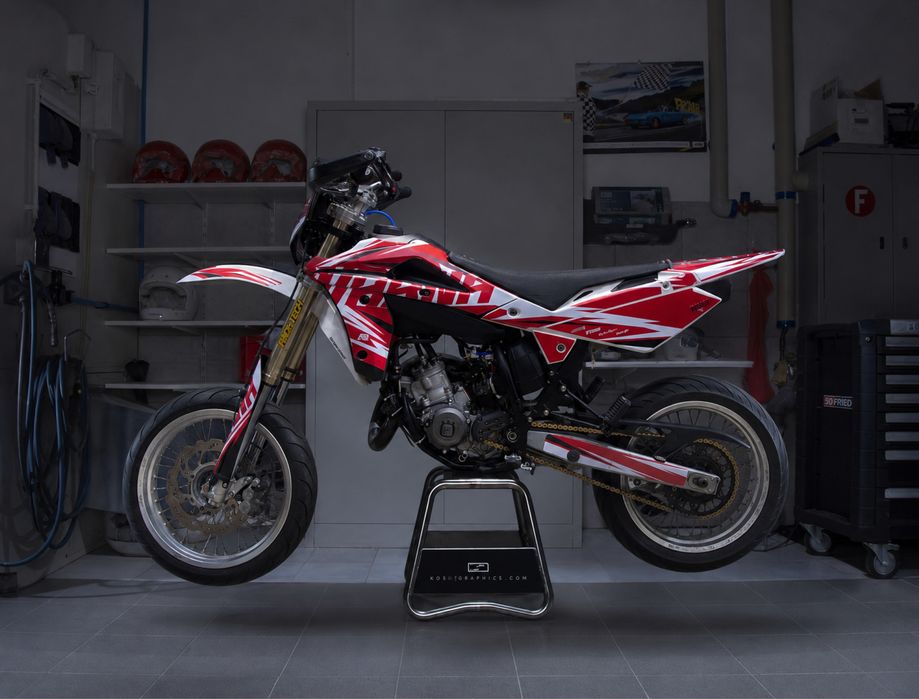 Husqvarna SM125 бляха