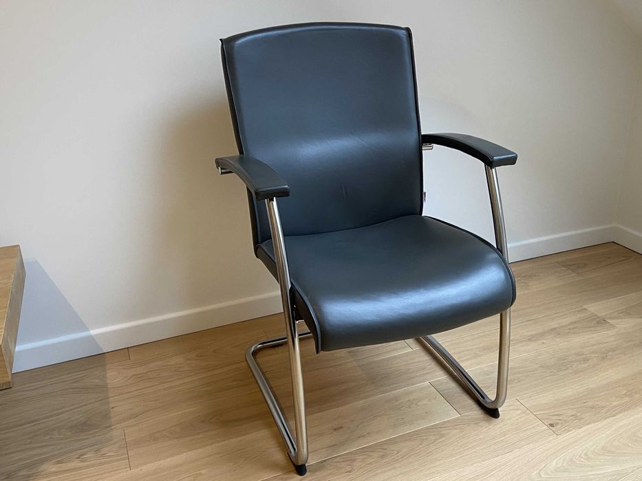 Krzesło biurowe / konferencyjne PROFIm NIKO 21V skóra naturalna