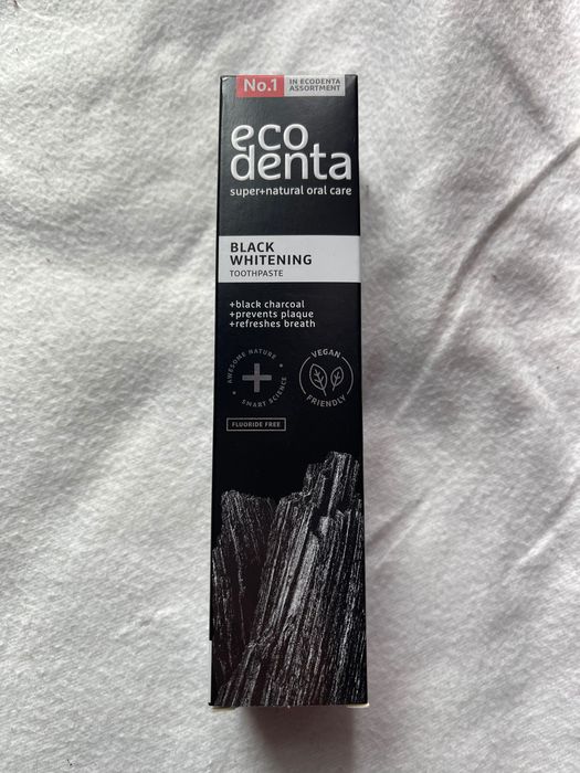 Pasta do zębów czarna - ecodenta - Black Whitening