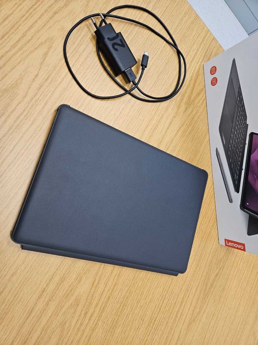 Lenovo Tab P12+Teclado+Pen+Capa Simples