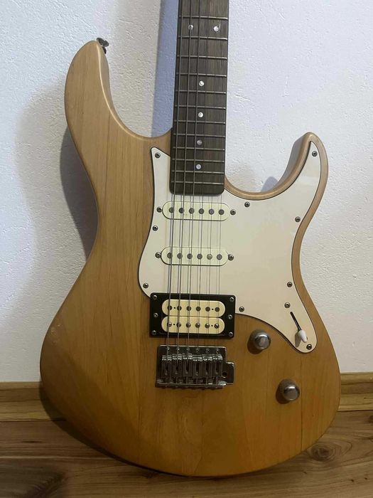 Yamaha Pacifica 112V – Alnico V, HSS, bardzo dobry stan