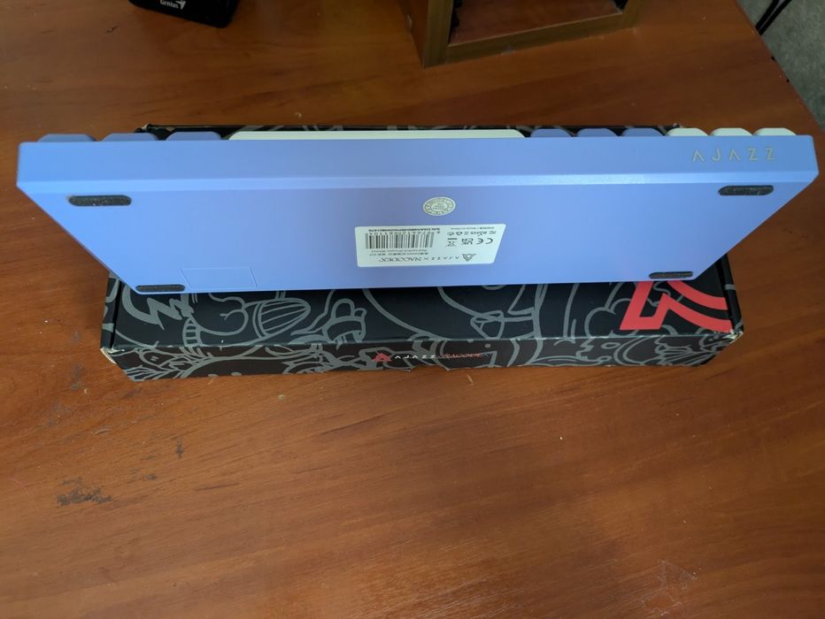 Продам механічну ігрову клавіатуру AJAZZ AK680
