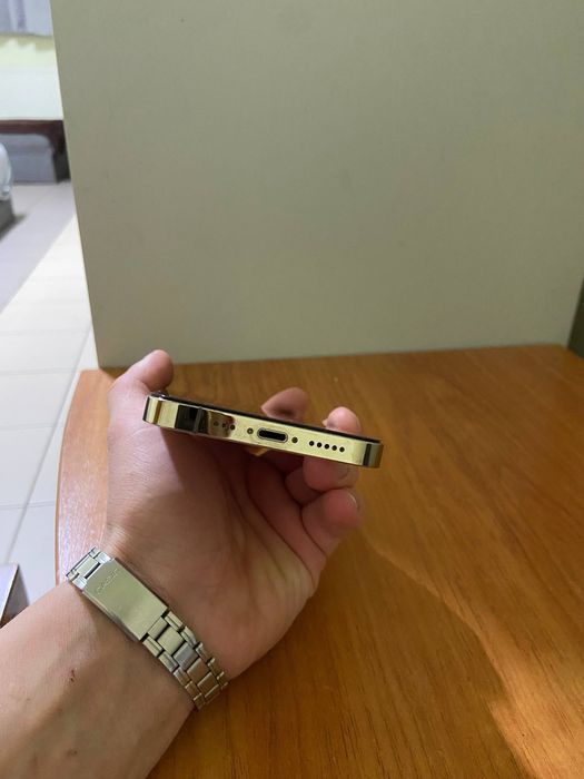 iPhone 13 pro w dobrym stanie