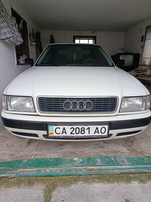 Продам Ауді 80 B-42.0 бенз газ-4 в рідній фарбі!