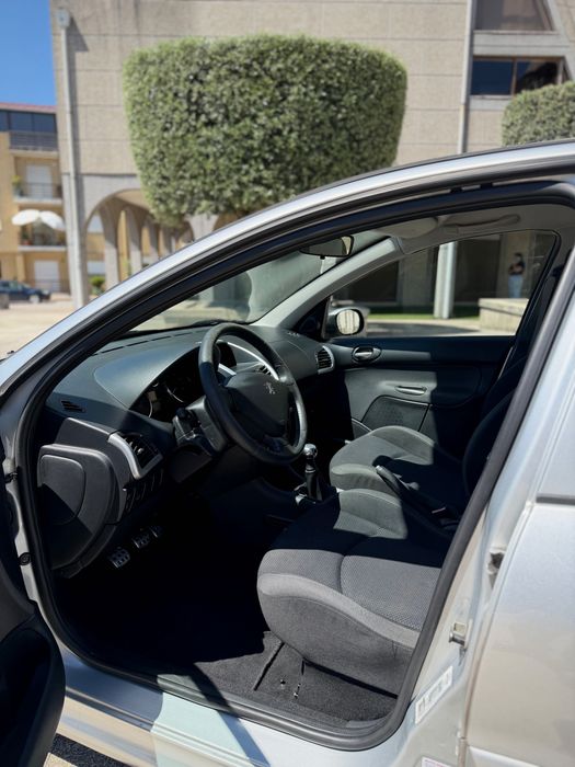 Peugeot 206+ 1.1 60cv | 107.600 km | 2011