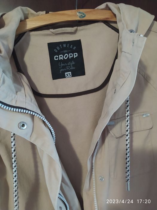 Beżowa kurtka przejściowa cropp rozm. 34