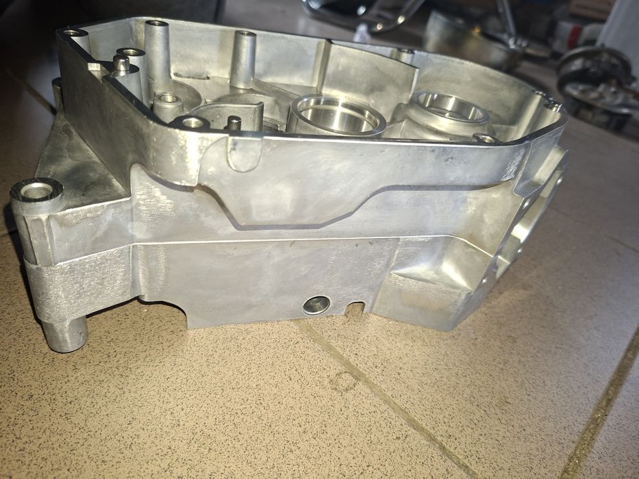 Nowe kartery polowki silnika simson s51 s53 sr50