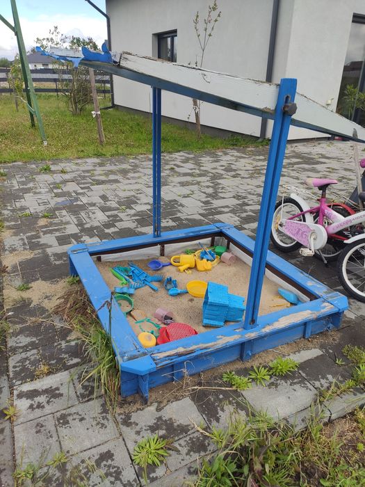 Piaskownica piasek zabawki