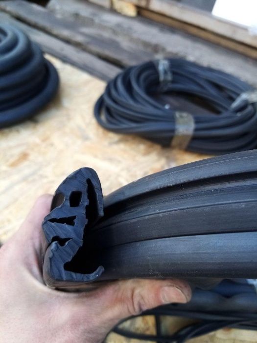 уплотнители стекол и дверей Т25, Т150, Т19, ЮМЗ, МТЗ