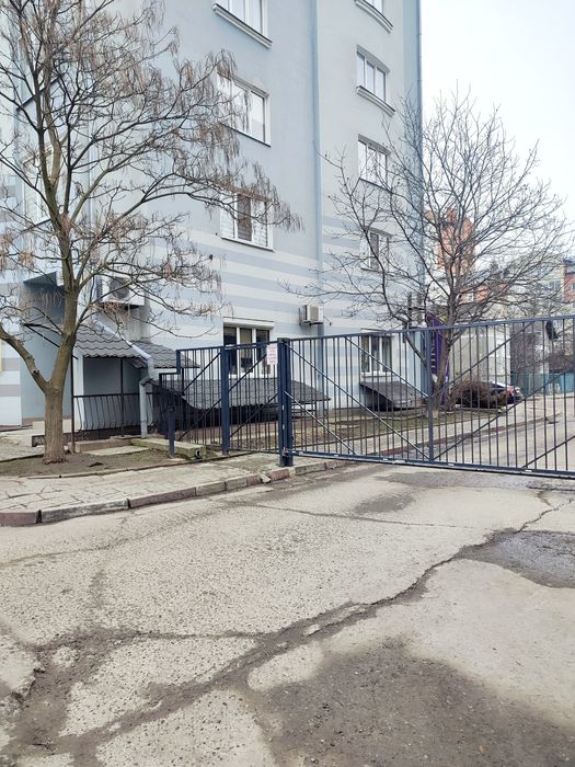 Оренда 2к  н/б вул. Коновальця/Чорновола