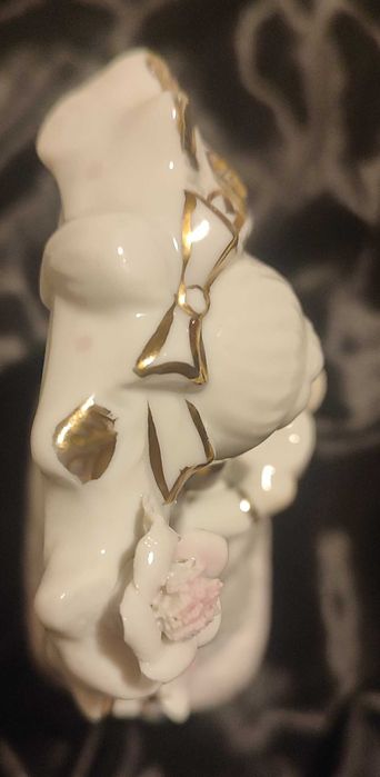 Kolekcjonerska figurka Gräfenthal Carl Scheidig – dziewczynka w pergoli vintage DDR / NRD