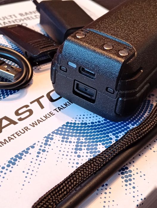 Радиостанция Zastone M8 полнодиапазонная AM, FM, UHF, VHF, SATCOM рация НОВАЯ