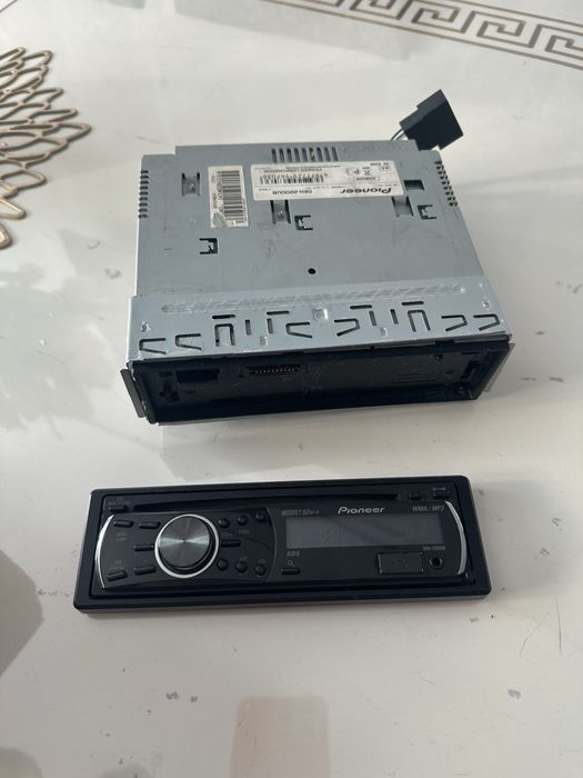 Продам магнітолу б/у