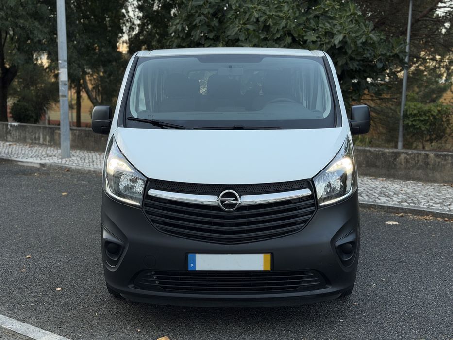Opel Vivaro — fotografia 5
