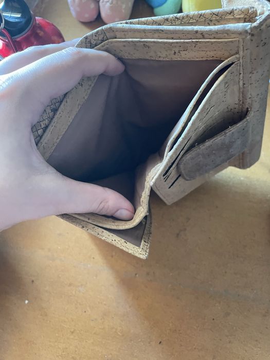 Carteira em cortiça