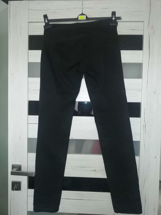 Spodnie jeans czarne
