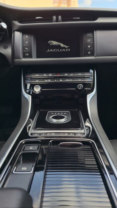 Jaguar XF R-Sport 2018, 2.0 Disel