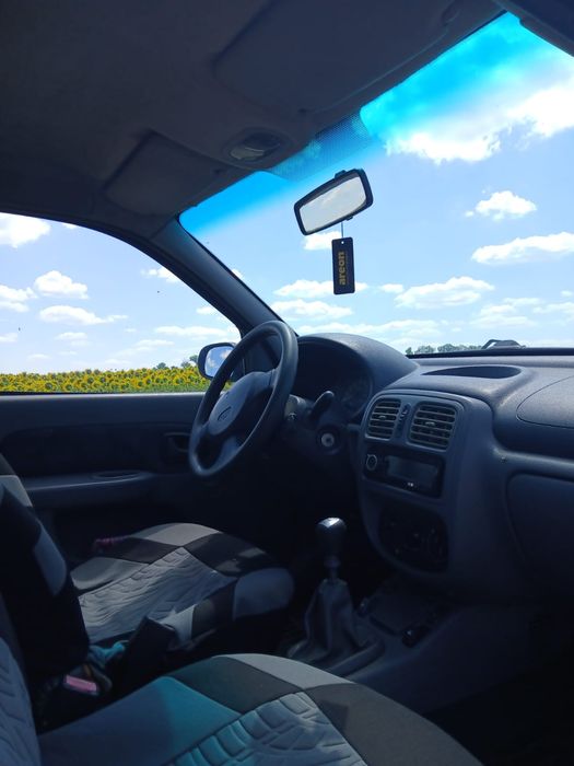 Renault Clio 2001