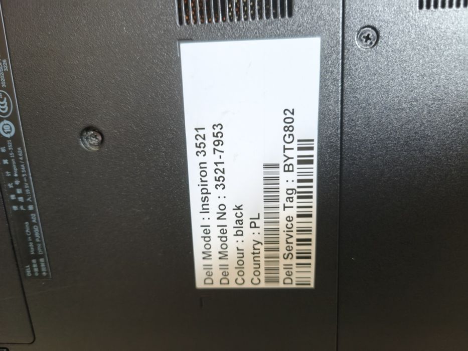 Laptop Dell Inspiron 3521.