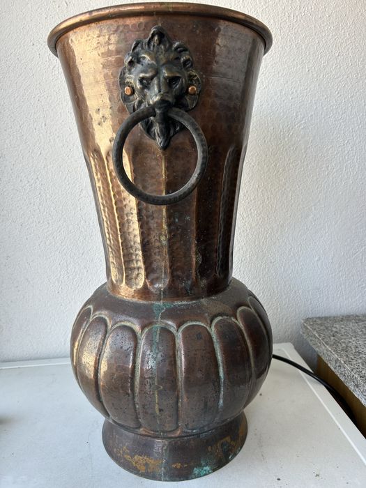 Guarda chuvas de cobre