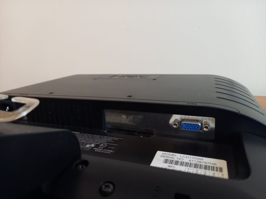Monitor 17 calowy  firmy NEC