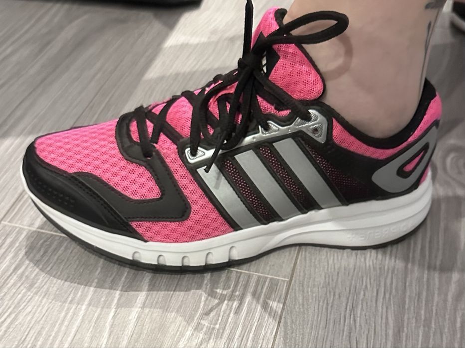Жіночі кросівки для бігу Adidas