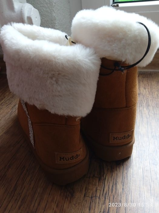 Nowe buty emu na zimę dla dziewczynki
