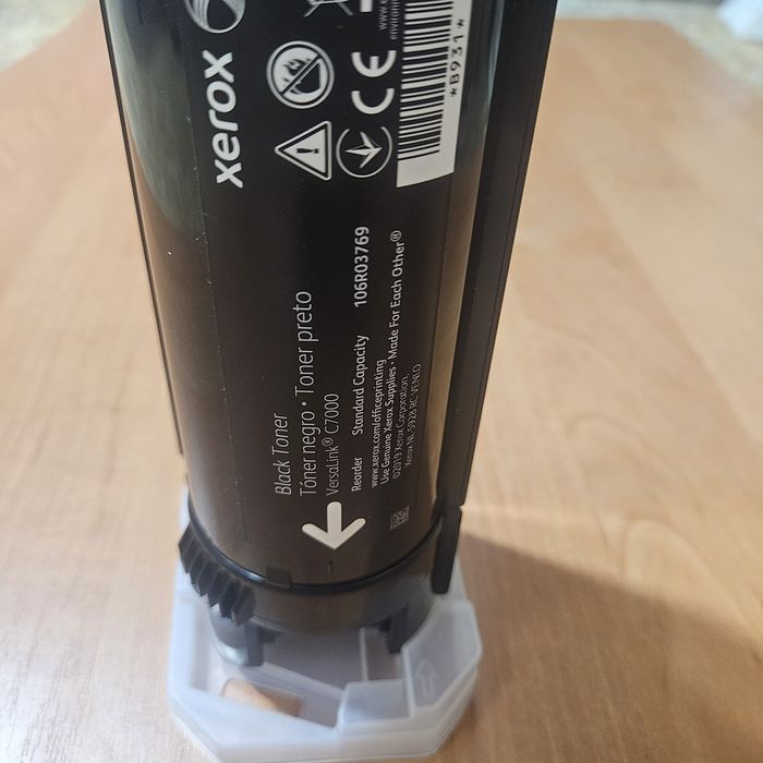 Тонер-картридж Xerox VL C7000 Black (106R03769)