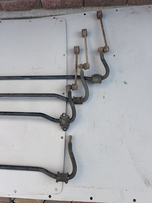 Задній стабілізатор VW Caddy кадді