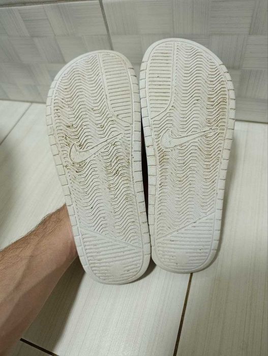 шлепанцы Nike Benassi JDI в белом цвете. Размер 42