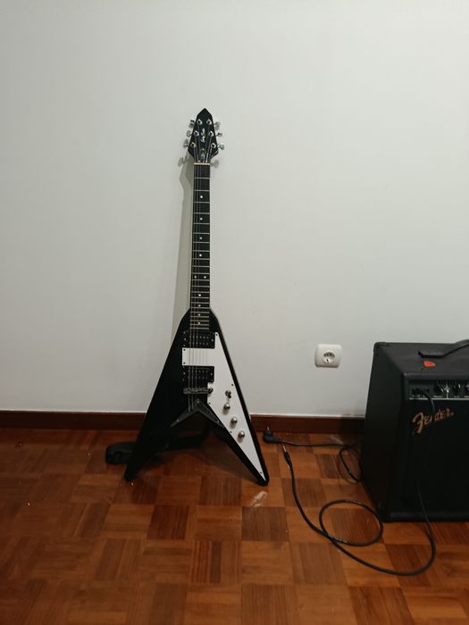 Flying V Harley Benton Victory Classic Series