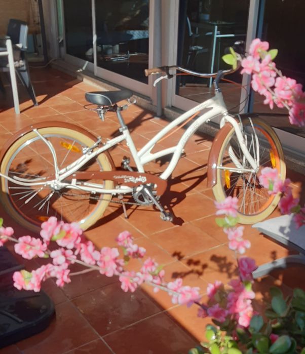 Bicicleta Beach Cruiser Senhora edição Limitada