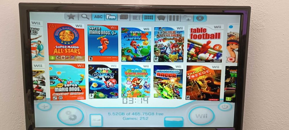 Consola Nintendo Wii Branca c/ 252 Jogos + EXTRAS
