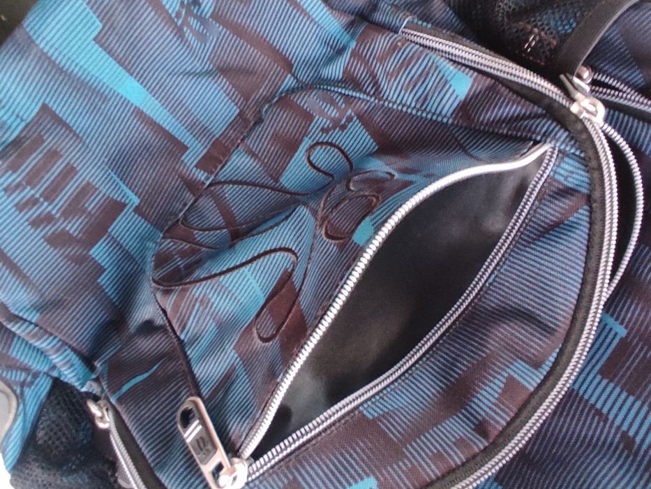 Mochila escolar Totto Ótimo estado