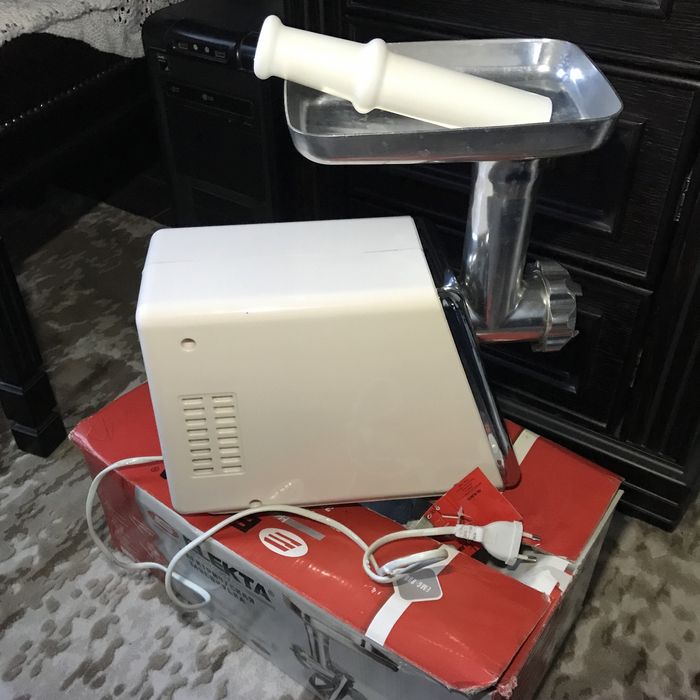 ELEKTA EMG 800 электрическая мясорубка новая Япония