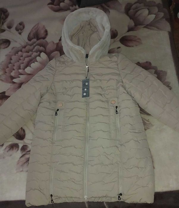 Пальто женское теплое  (новое с этикеткой) . Размер 58