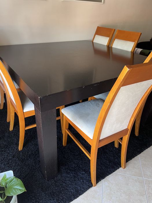 Mesa de jantar quadrado