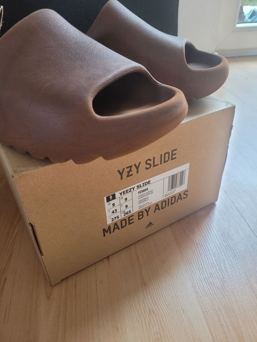 Klapki yeezy slide 39