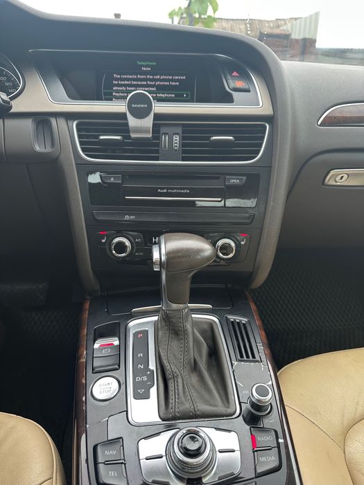 Audi A4B8 2.0tfsi 2014рік