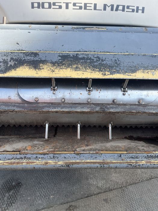 Acros 580,в коплекті з жаткою на транспортному візку