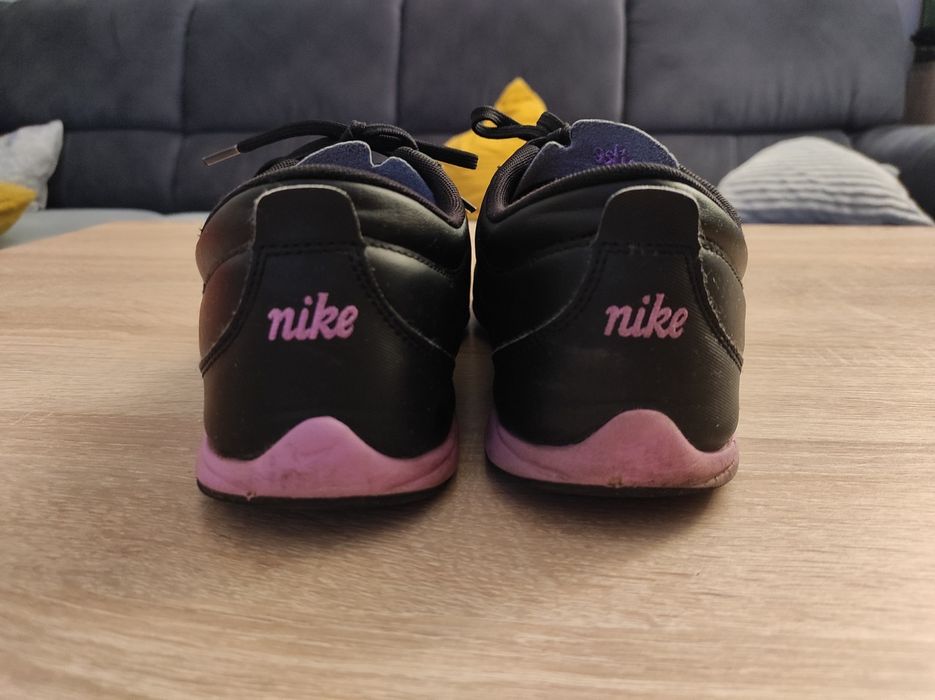 Sneakersy skórzane Nike