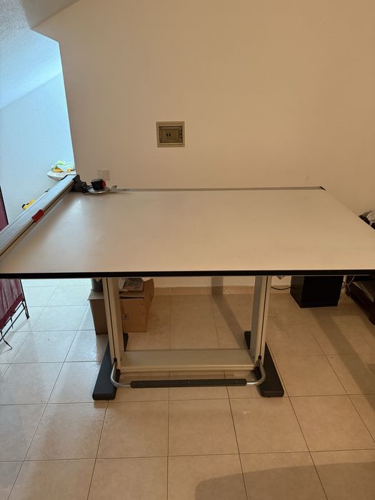 Mesa Estirador Neolt XL 100x170 + Réguas Neolt + Acessórios