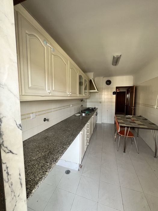 Móveis de cozinha usados + pedra