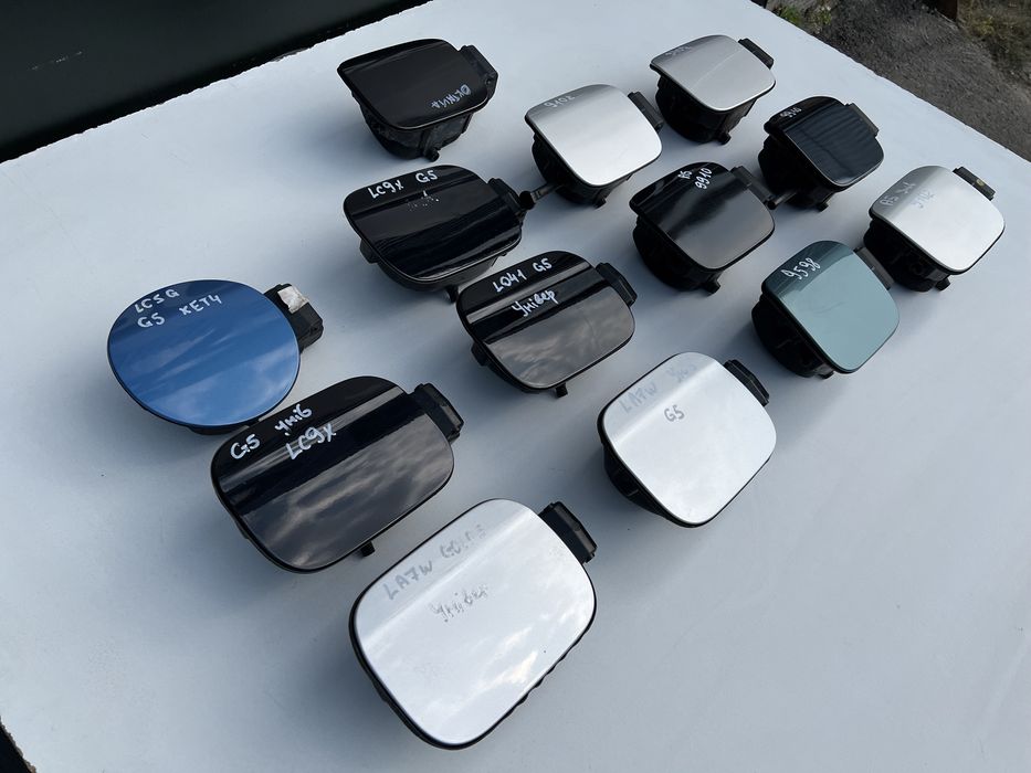 Лючок крышка бензобака Гольф 5 Шкода А5 лючок топливного бака