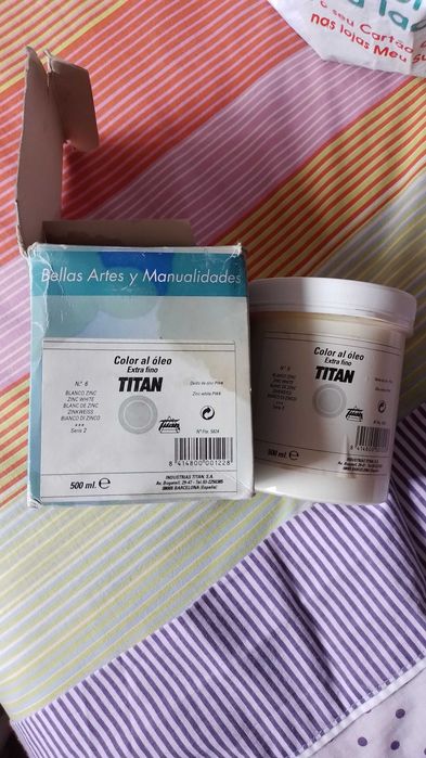 Tintas para pinturas de quadros Marca TITAN