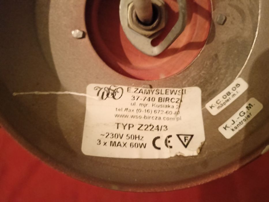 Żyrandol trójramienny, trzy klosze, lampa