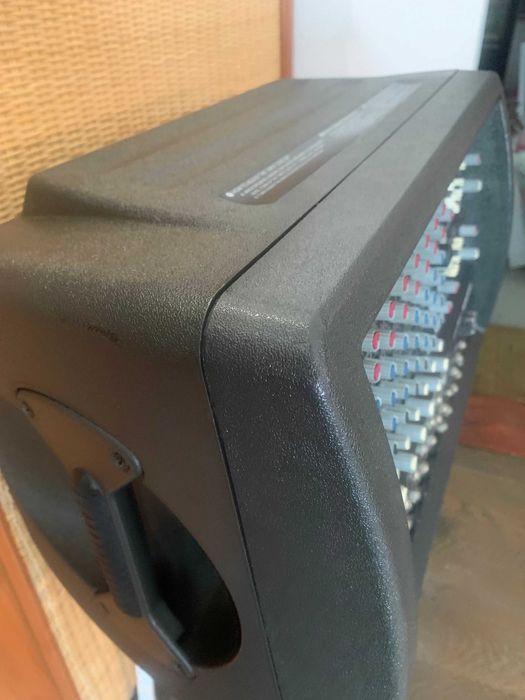 powermikser Mackie / USA/ 2x600 watt - zawodowy
