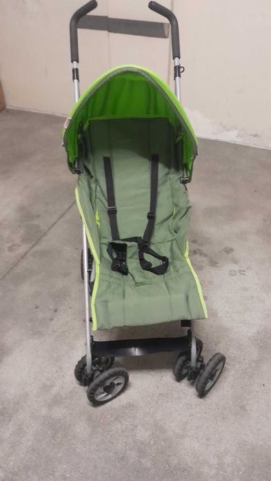 Carrinho de passeio de bebé