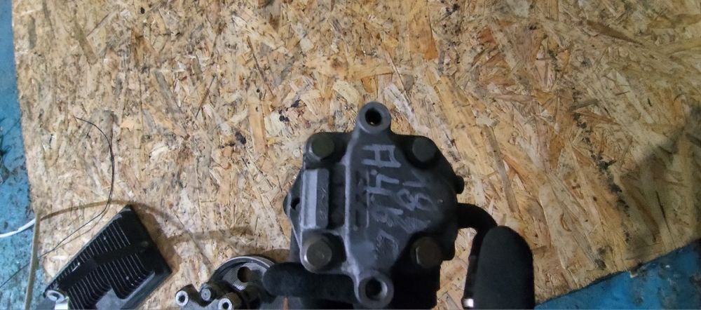 Гідропідсилювач гідрач насос ауді a4b6 a6c5 Passat b5 1.8t